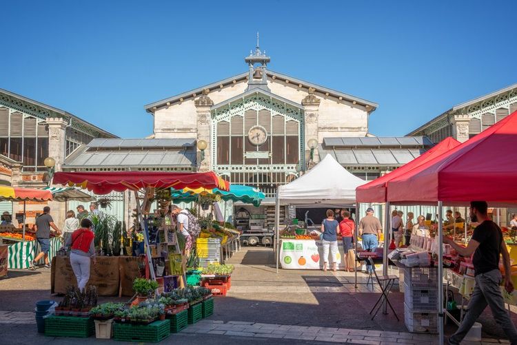 La place du marché de La Rochelle