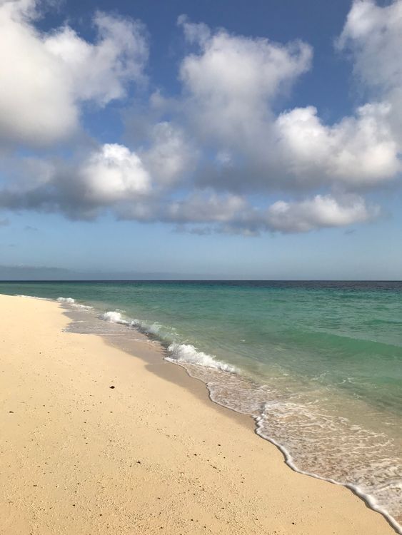 Plage de sable blanc aux îles Farasan