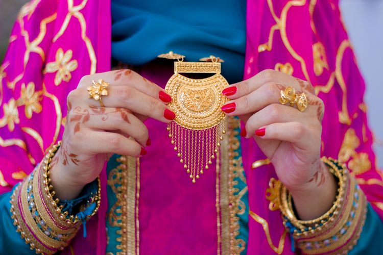 Immerse yourself in Omani culture