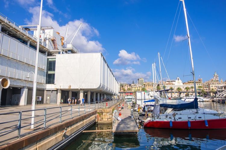Les quais de Porto Antico.
