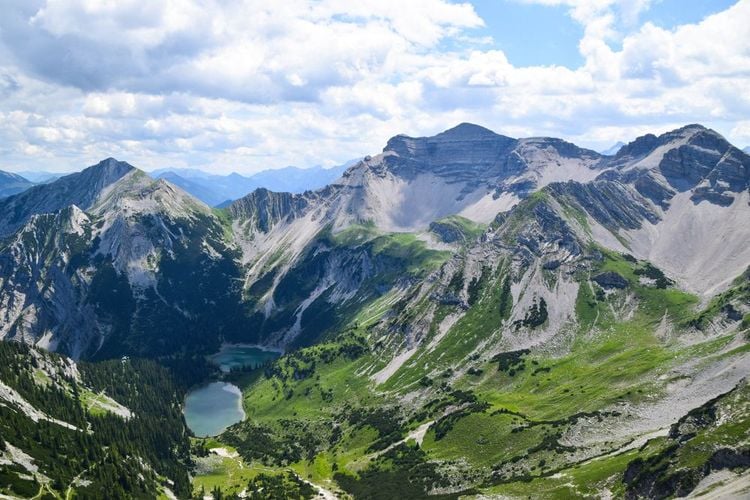 Paysages escarpés de Garmisch Patenkirchen.