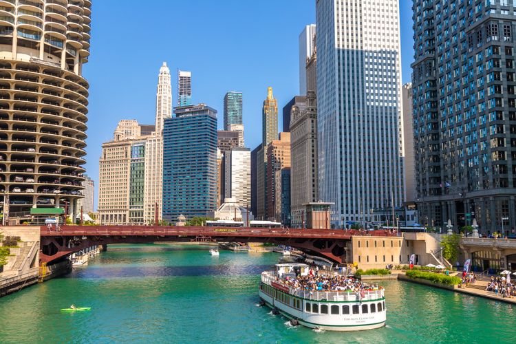 Cruise on the Chicago River