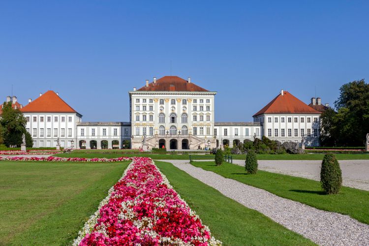Pracht und Geschichte vereint: Ein Blick hinter die Tore von Schloss Nymphenburg 