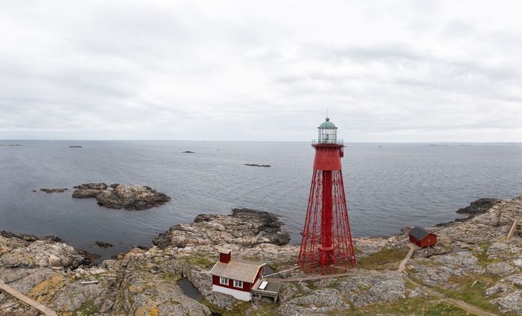 L'île de Hamnskar avec le phare de Pater Noster