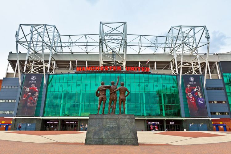 Experience Football in Manchester, the Lifeblood of the City