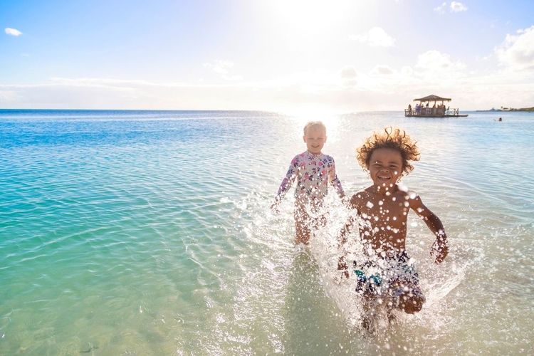 Les enfants à la plage, Martinique