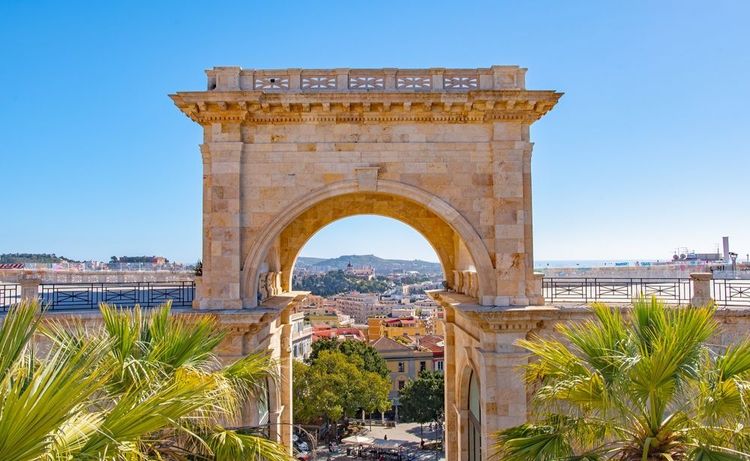 Le bastion Saint-Remy à Cagliari en Sardaigne, Italie.