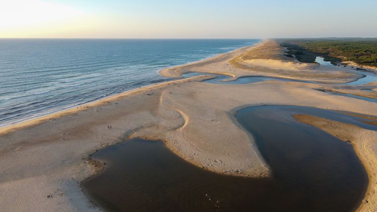 Moliets-et-Maâ y el lago Léon