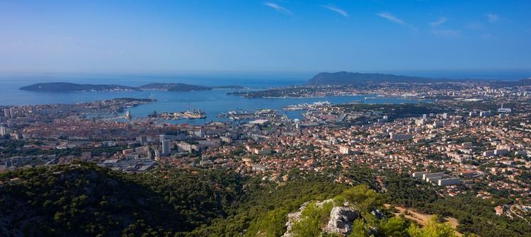 Scopri Tolone e il suo magnifico porto