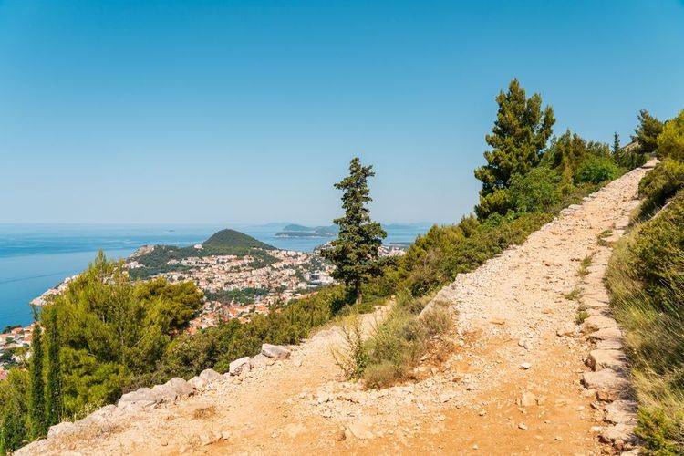Sentier de randonnée du mont Srd