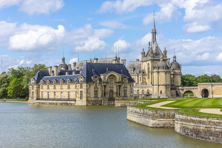 In der Haut eines Königs im Schloss Chantilly