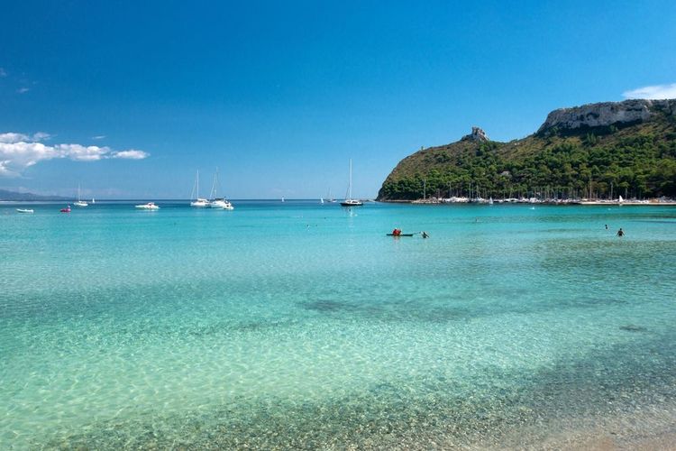 Plage de Poetto à Cagliari en Sardaigne.