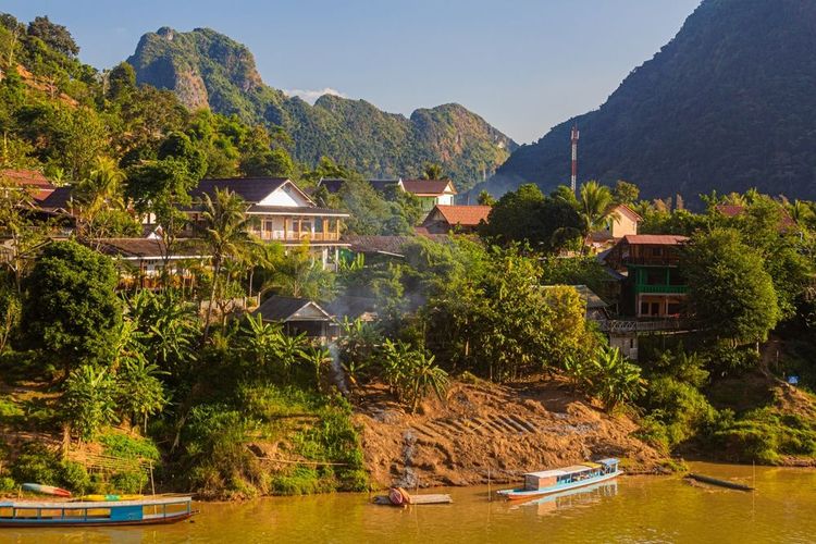 Nong Khiaw