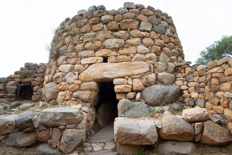 Site archéologique de Nuraghe La Prisgiona en Sardaigne