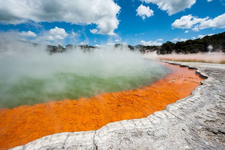 Rotorua, région géothermique de Waimangu, Nouvelle-Zélande