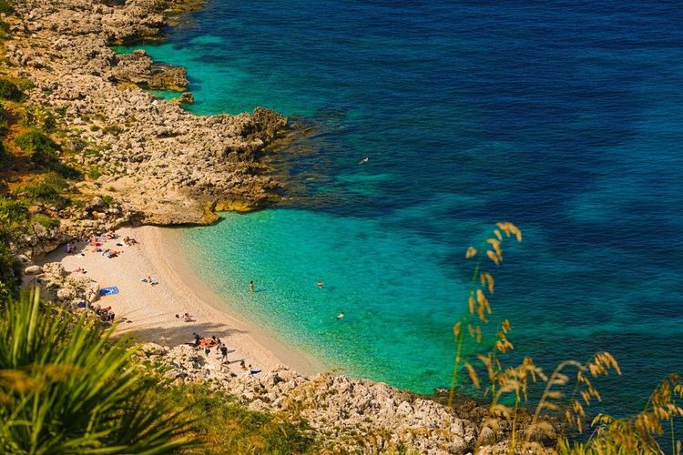 Plage près de la réserve naturelle du Zingaro, Sicile, Italie