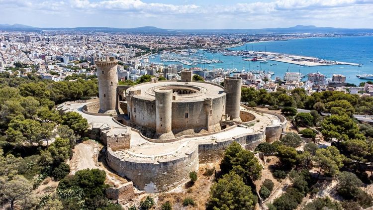 Le château de Bellver : une perle architecturale à Palma de Majorque ! 