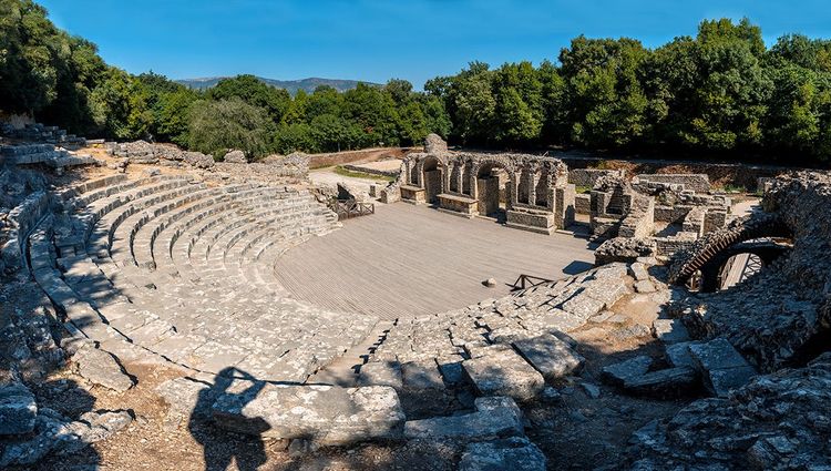 Le superbe amphithéâtre romain de Butrint