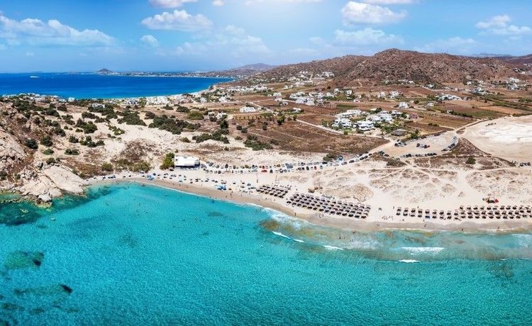 Les plages idylliques de Plaka, Agios Prokopios et Mikri Vigla, trésors de Naxos
