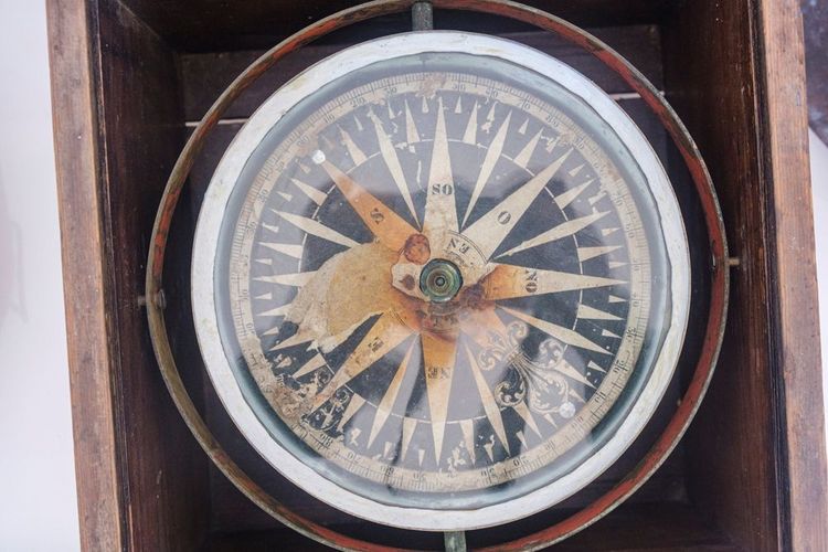 Boussole exposée au musée du phare de La Mola, Formentera