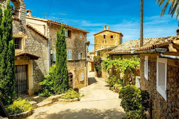Village en pierre typique sur l'île de Majorque.