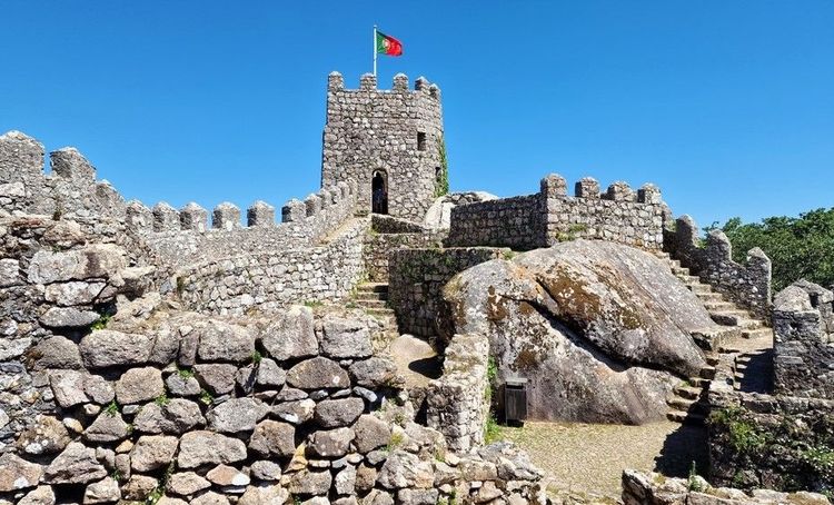 Ce vieux château fort a été remarquablement entretenu à travers les âges