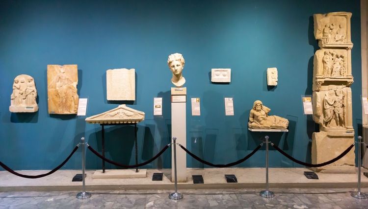 Vestiges de l'art byzantin et romain dans le musée