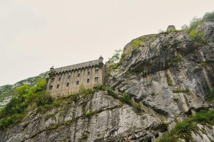 Fort du Portalet construit au XIXe siècle pour garder la frontière pyrénéenne.