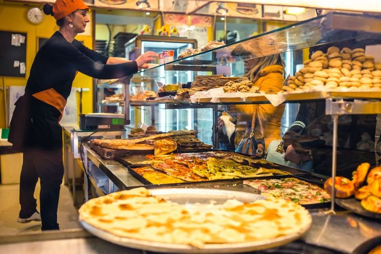 Une boulangerie qui propose des produits typiques de Gênes.