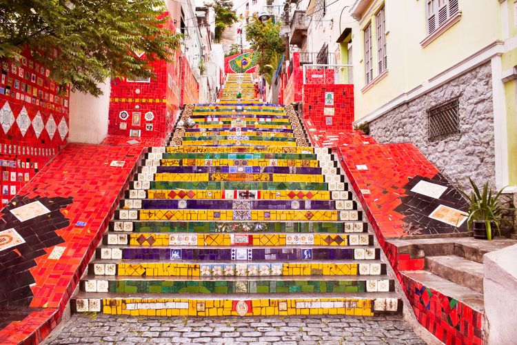 Les escaliers aux mille couleurs de Selaron
