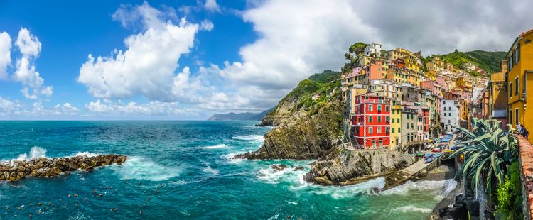 Riomaggiore, la gemma colorata della Liguria