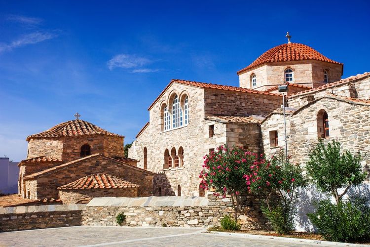 La cathédrale de Panagia Ekatontapyliani à Paros