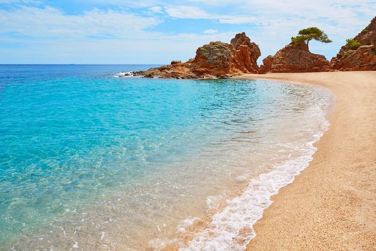 Plage de Fenals à Lloret de Mar sur la Costa Brava