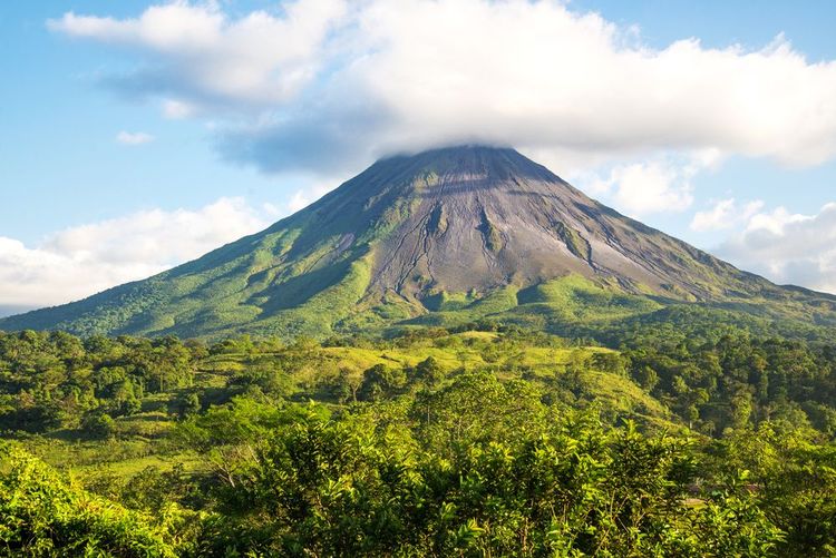 Hot springs and hiking at the Arenal volcano