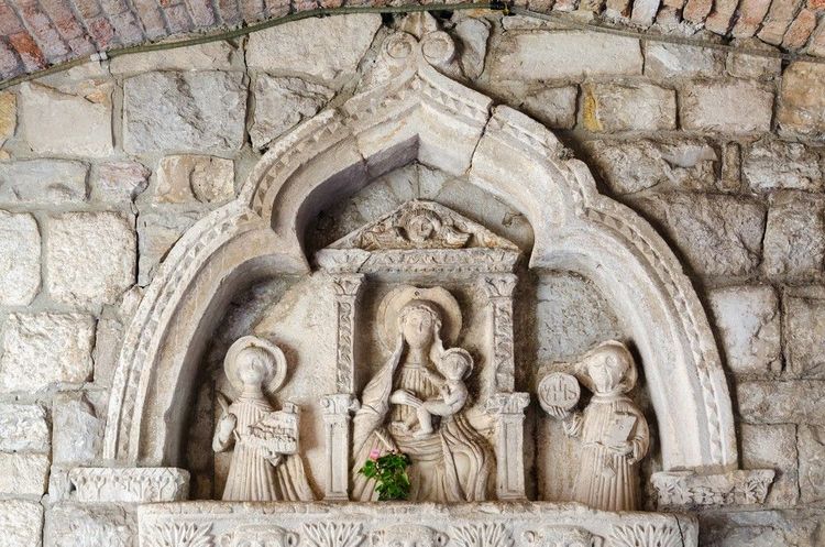 Bas-relief gothique du 15e siècle