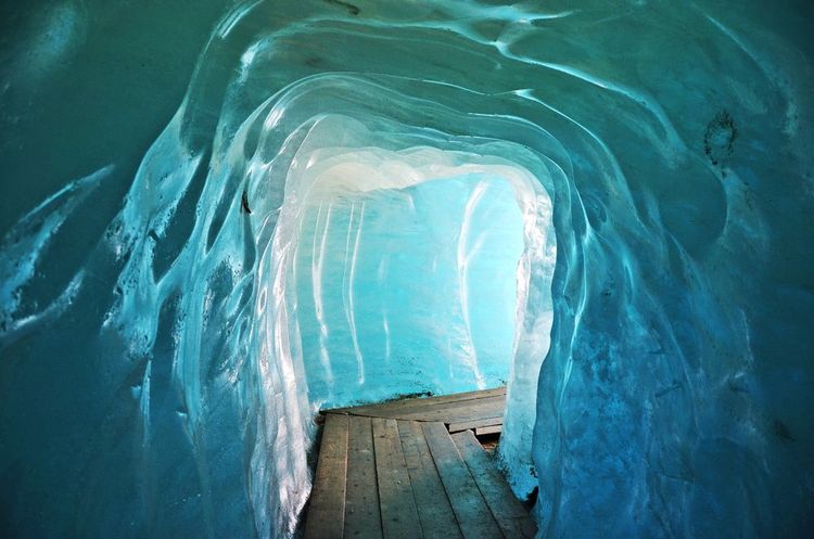 Visite la cueva de hielo de Les 2 Alpes