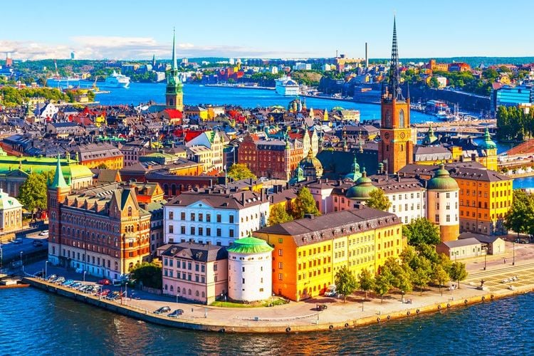 Vue aérienne de Stockholm en été.