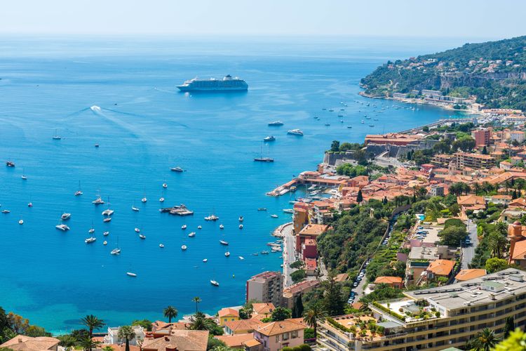 Motos acuáticas, flyboard y submarinismo: emociones garantizadas en Niza