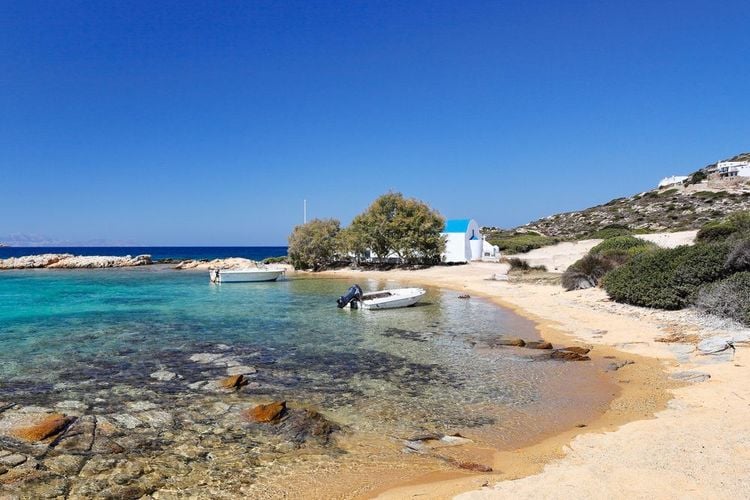 La plage de Saint-George à Antiparos