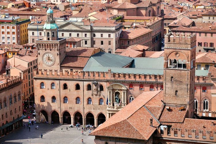 Palazzo d'Accursio : plongée au cœur de l'histoire et de l'art de Bologne