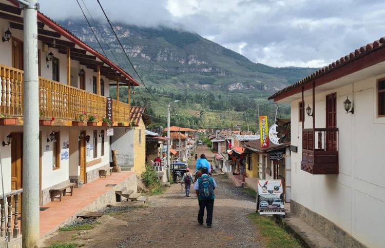 Telésforo nel villaggio di Cocachimba