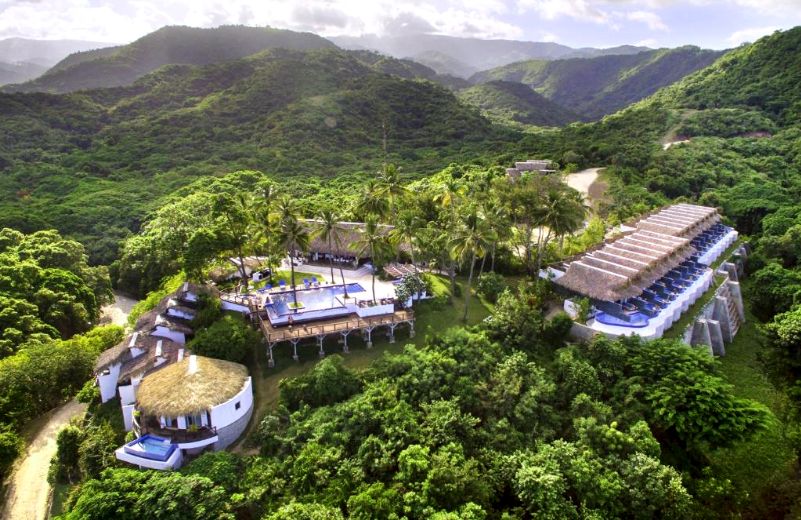 Casa Bonita Tropical Lodge & Spa