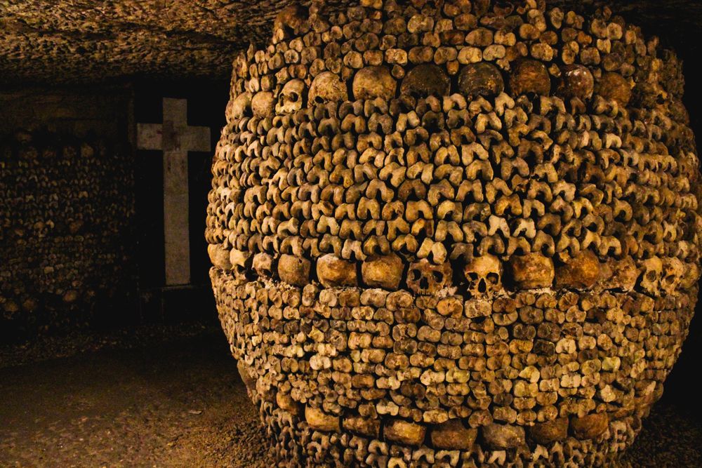 Book your ticket for the Paris catacombs
