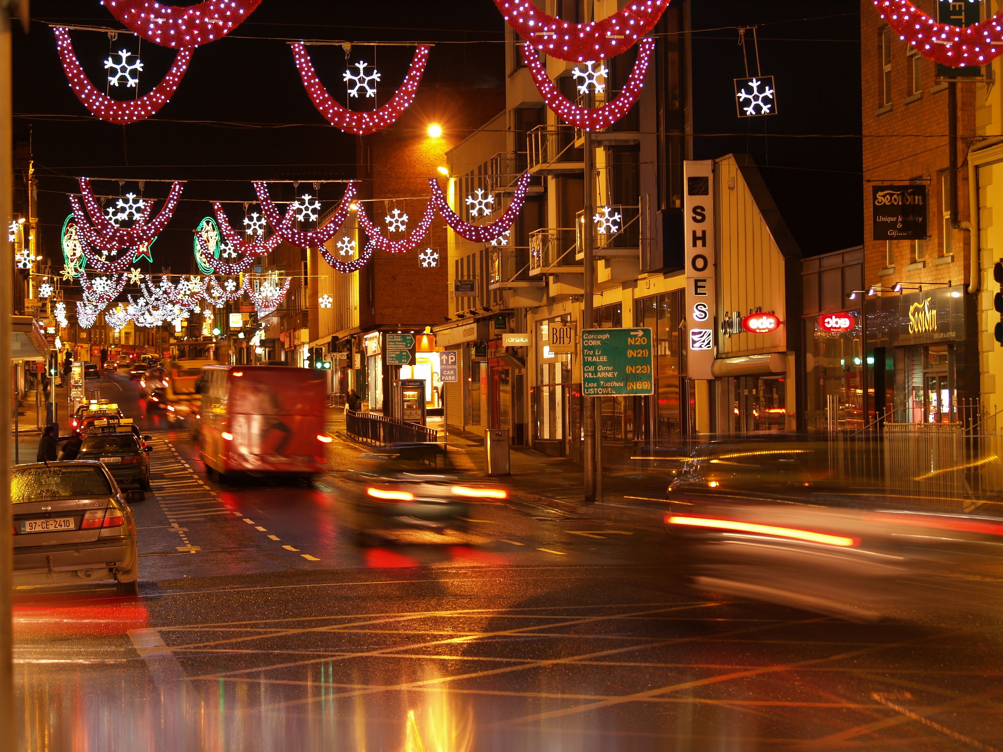 The Enchanting Experience of Christmas in Limerick. - easyVoyage