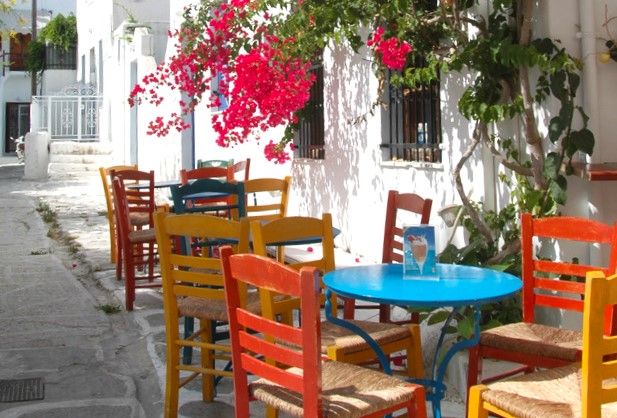 Café typique à Parikia