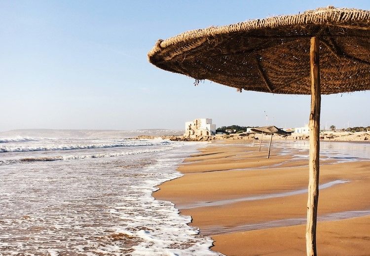 Explorez la plage de Sidi Kaouki : un paradis pour les amateurs de vagues