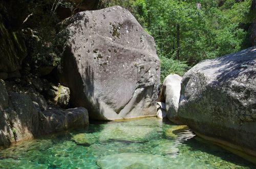 Corse : les cascades de Purcaraccia, une pépite enchanteresse de l'Île de Beauté !