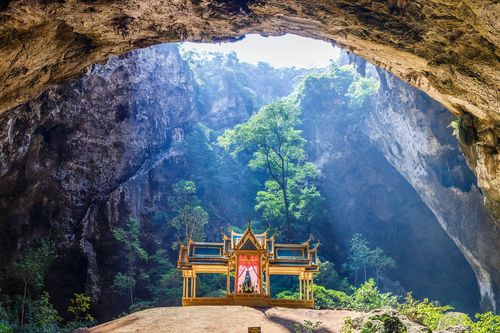 Thaïlande : cette grotte féérique cache un énorme trésor