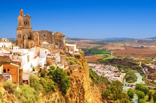 Avez-vous déjà entendu parler des villages blancs d'Andalousie ? Cette route vous emmène à leur découverte !