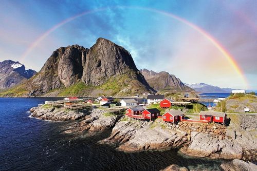 Cet archipel norvégien promet des vacances authentiques, bien loin du tourisme de masse !